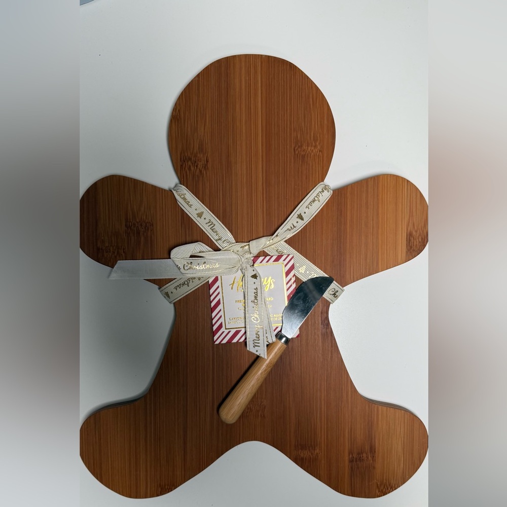 Gingerbread Man Bamboo Cheese Board with Knife